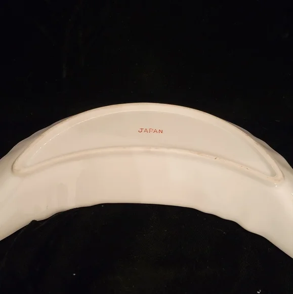 Vintage Japan china bone dish, crescent shape side plate. - Picture 5 of 5